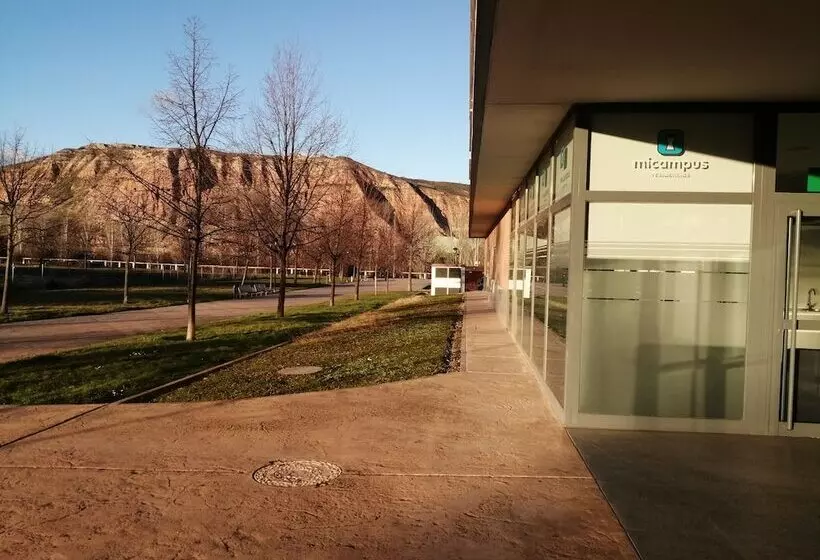 پانسیون Micampus Logroño Student Residence