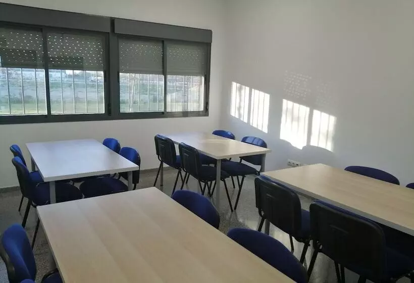پانسیون Micampus Logroño Student Residence