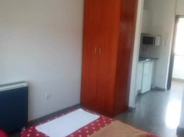 پانسیون Micampus Logroño Student Residence