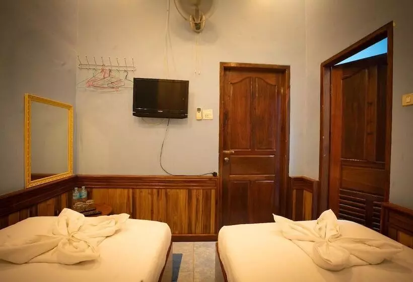 ペンション Salakphet Guesthouse