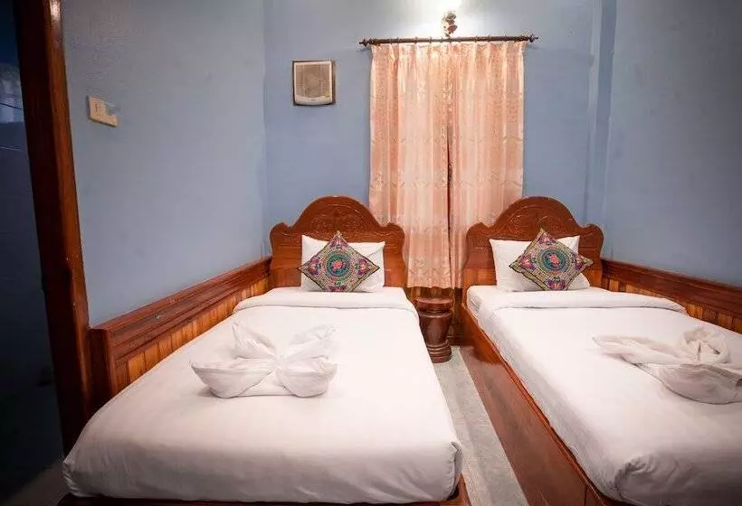 ペンション Salakphet Guesthouse