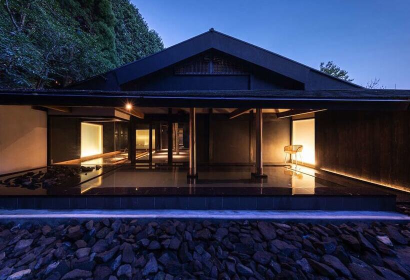 Ryokan Mifuneyama Rakuen