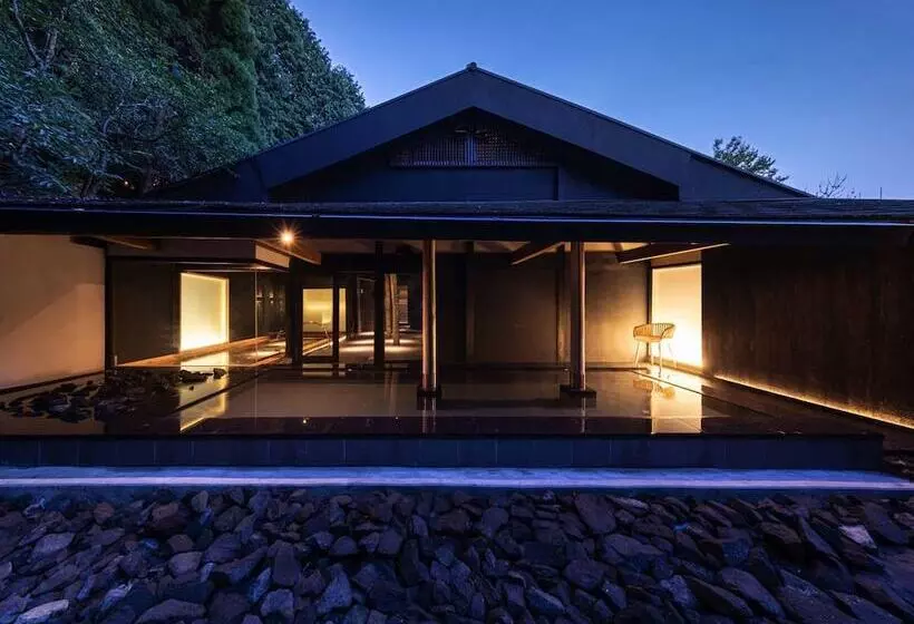 Ryokan Mifuneyama Rakuen