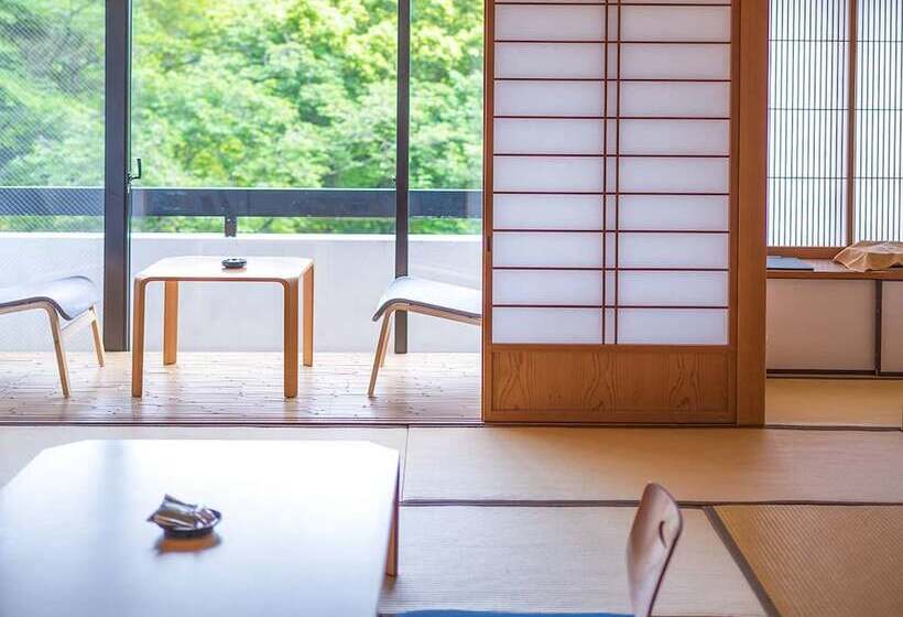 Ryokan Mifuneyama Rakuen