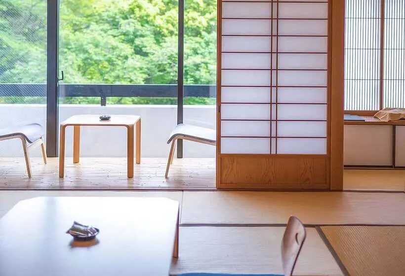 Ryokan Mifuneyama Rakuen