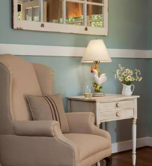 Chanticleer Inn Bed & Breakfast