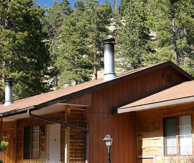 Timber Creek Chalets: 7 2 Bedroom Cabin