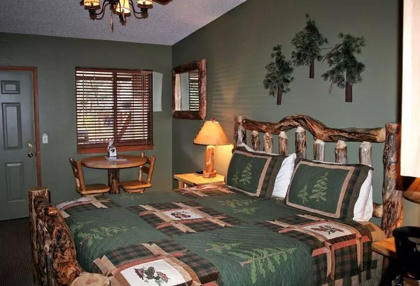 Timber Creek Chalets: 7 2 Bedroom Cabin