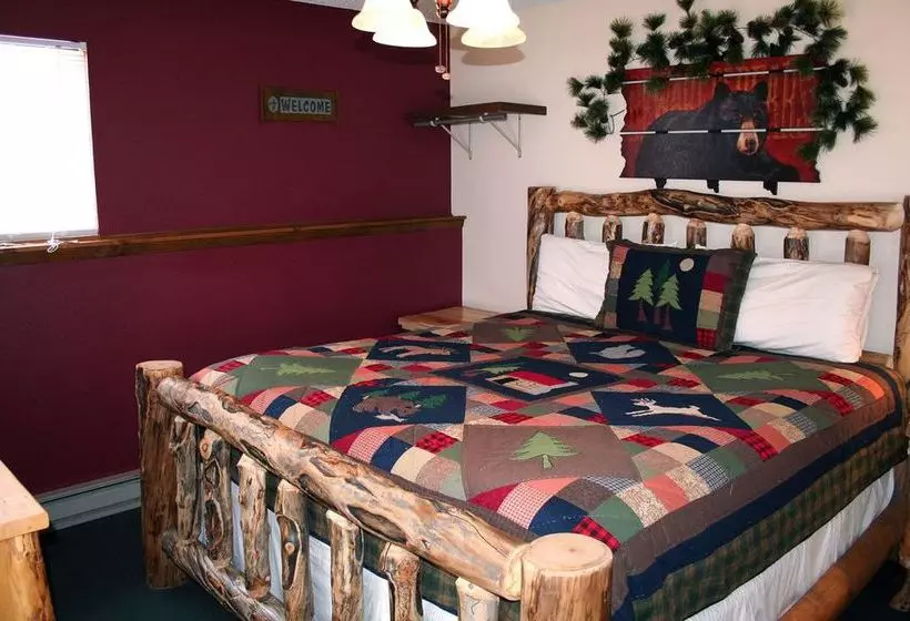 Timber Creek Chalets: 7 2 Bedroom Cabin