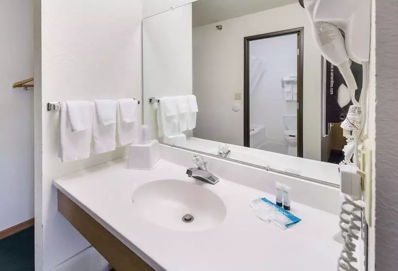 Alliance Hotel And Suites