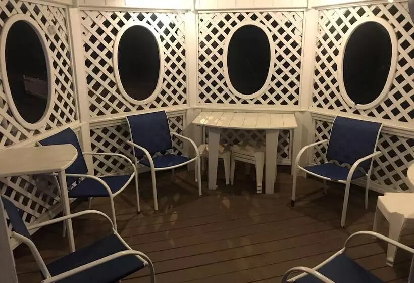 ホテル Chincoteague Inn