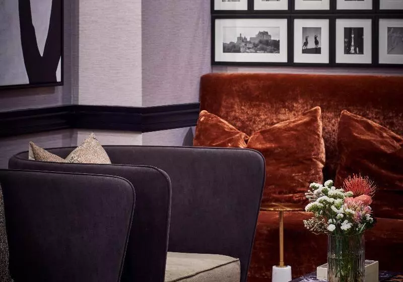 هتل Claridge House