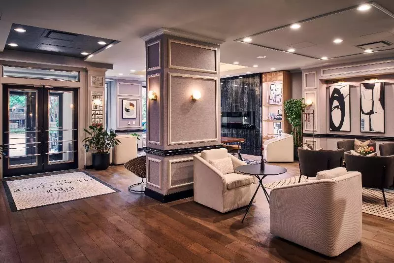 هتل Claridge House