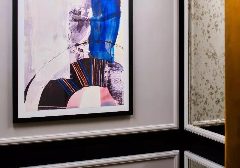 هتل Claridge House