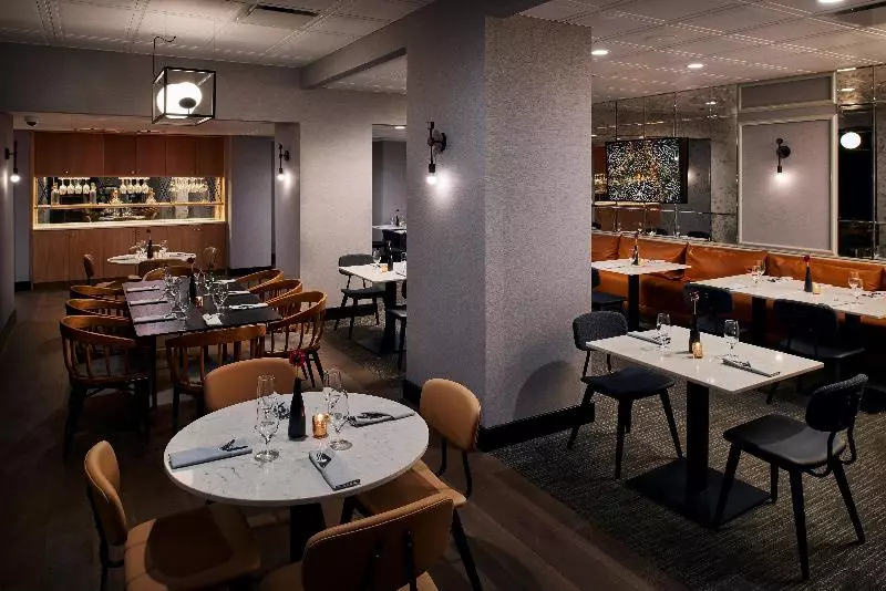 هتل Claridge House