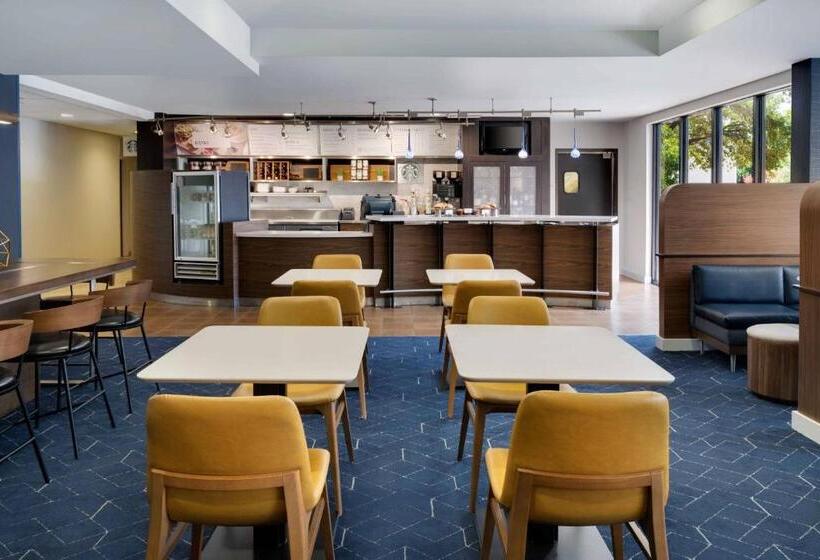 هتل Courtyard Austin South