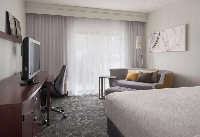 هتل Courtyard By Marriott Boston Norwood/canton