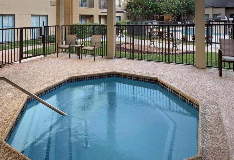هتل Courtyard Houston Westchase