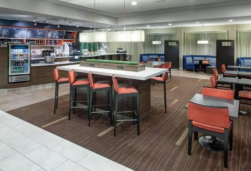 هتل Courtyard By Marriott Jackson Ridgeland