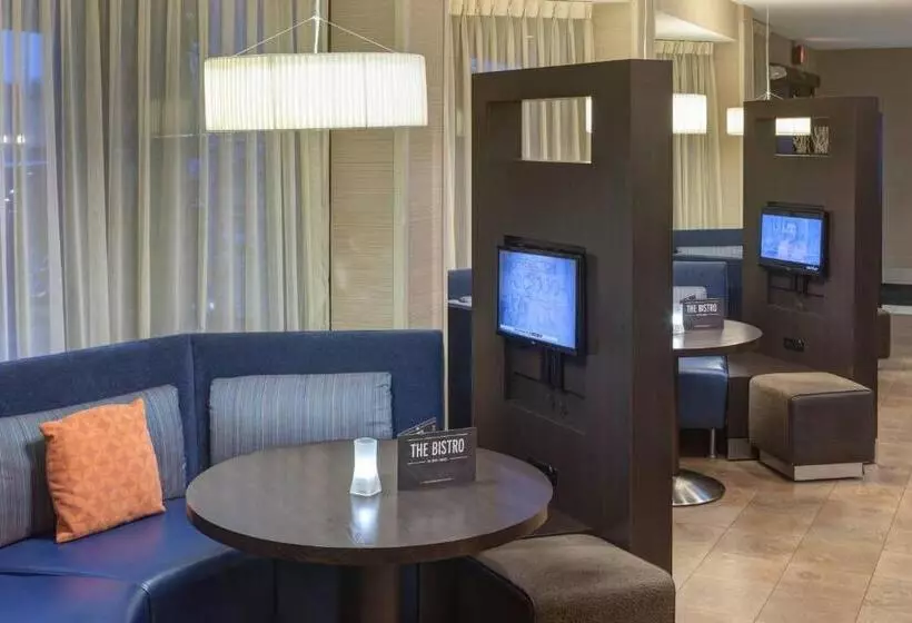 هتل Courtyard By Marriott Jackson Ridgeland