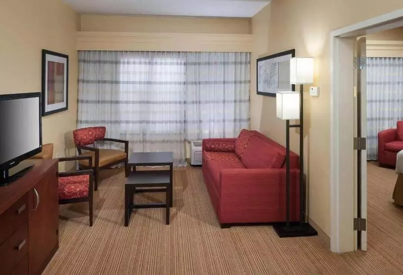 هتل Courtyard By Marriott Jackson Ridgeland