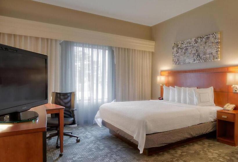 فندق Courtyard Memphis Germantown