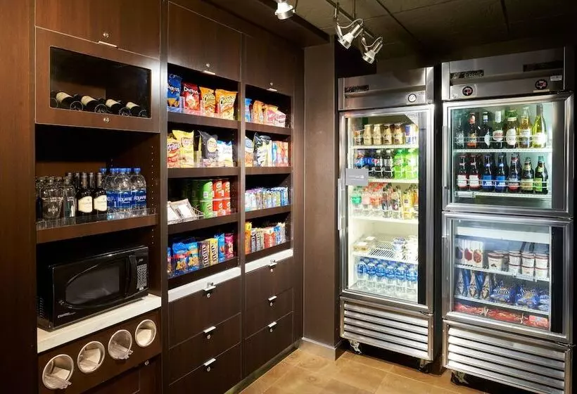 בית מלון כפרי Courtyard By Marriott Orlando Airport