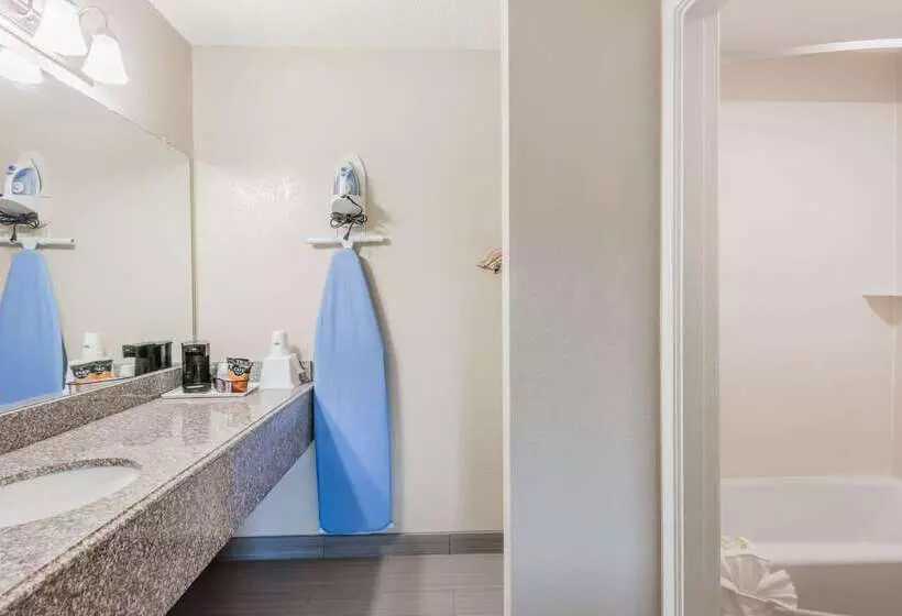 호텔 Days Inn By Wyndham San Marcos