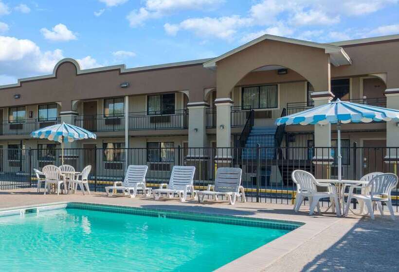 酒店 Days Inn By Wyndham San Marcos