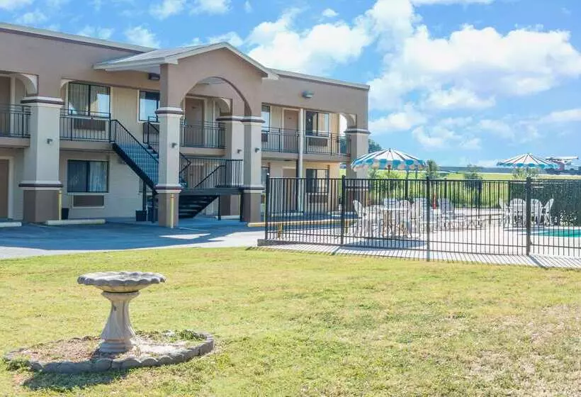 호텔 Days Inn By Wyndham San Marcos