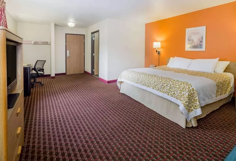 ホテル Days Inn By Wyndham Stoughton Wi