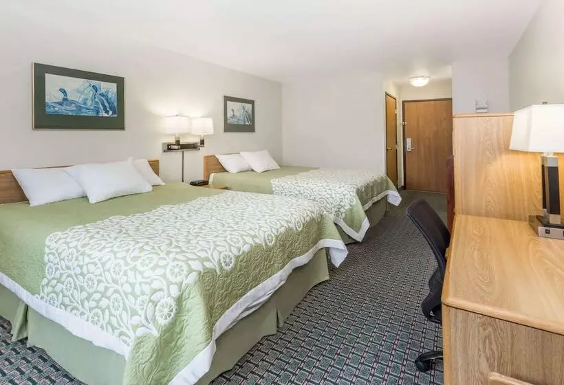 ホテル Days Inn By Wyndham Stoughton Wi