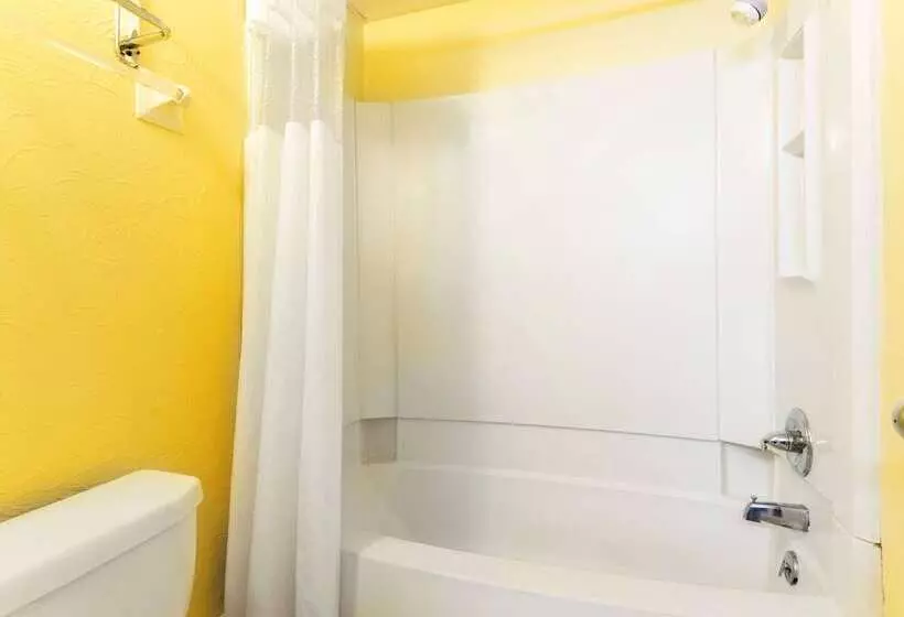 Hotel Days Inn By Wyndham Tonawanda/buffalo