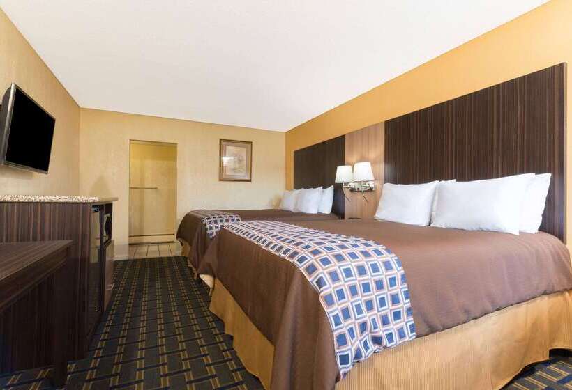 Отель Days Inn By Wyndham Tonawanda/buffalo