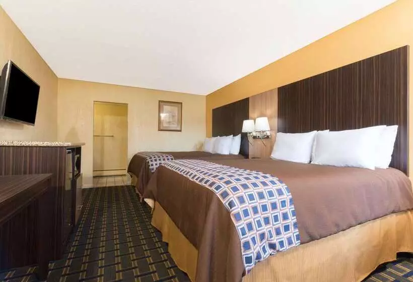 Hotel Days Inn By Wyndham Tonawanda/buffalo