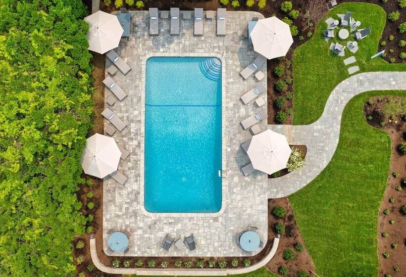 فندق Greyfinch Chatham Inn