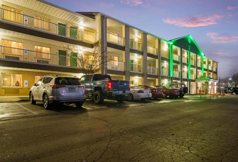 בית מלון כפרי Hometowne Studios By Red Roof Detroit   Livonia