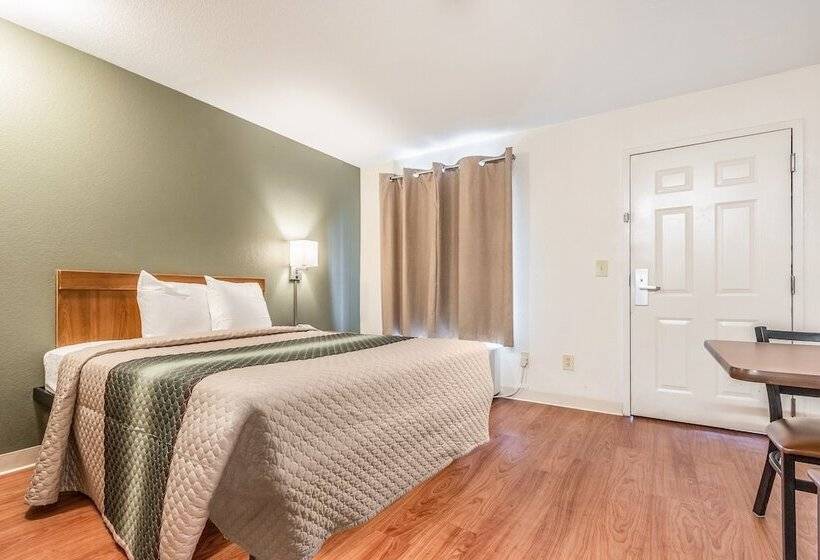 Otel Studio 51 Extended Stay