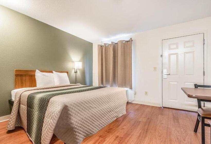 Otel Studio 51 Extended Stay