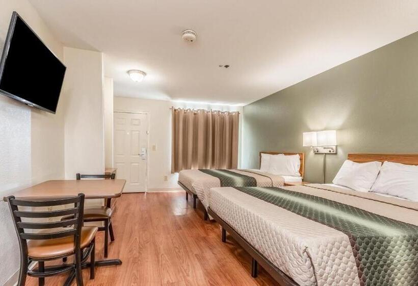 Otel Studio 51 Extended Stay