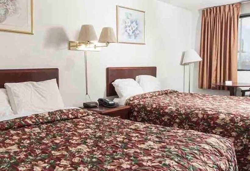 فندق Oak Grove Inn