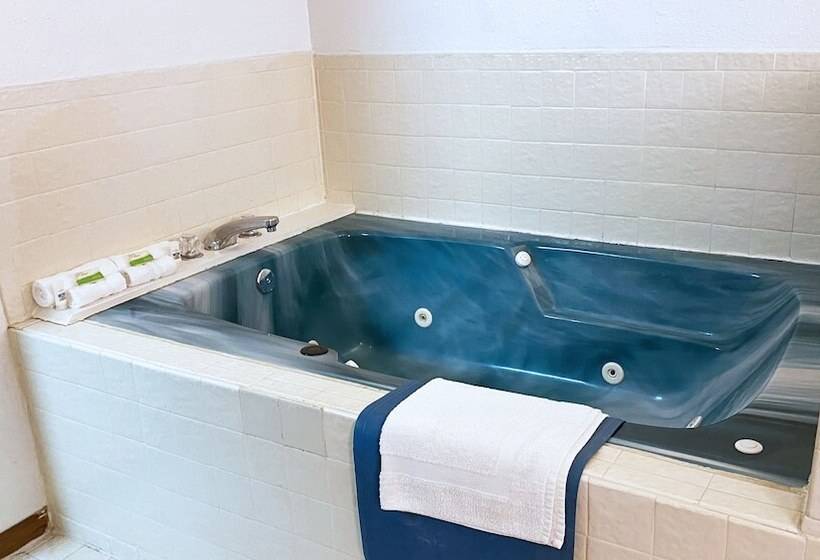 فندق Oak Grove Inn