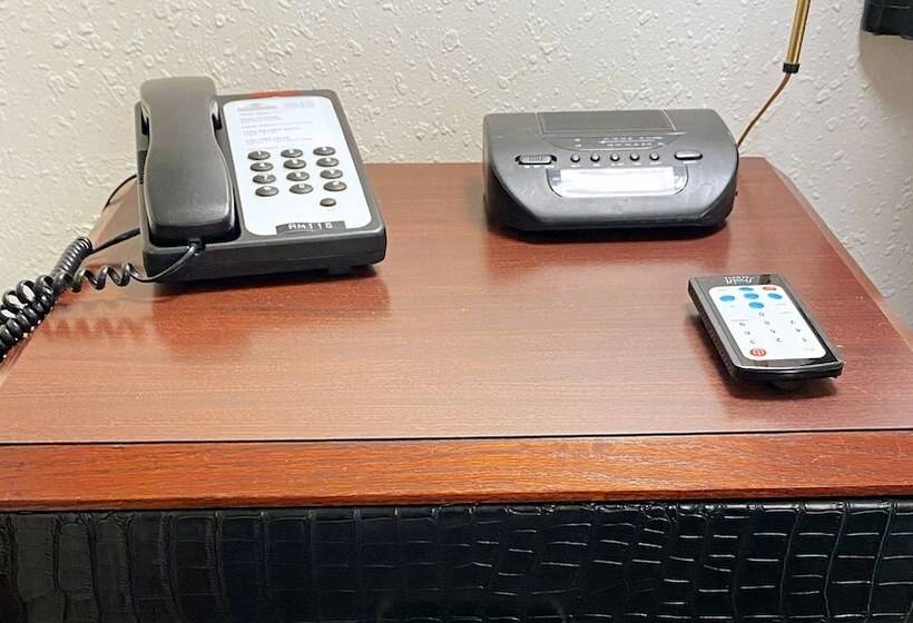 فندق Oak Grove Inn