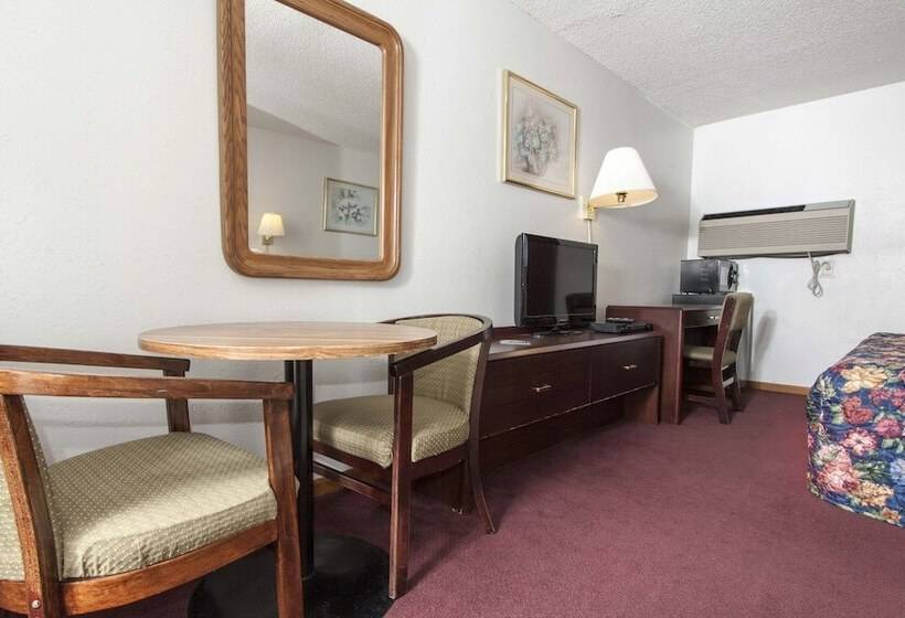 فندق Oak Grove Inn