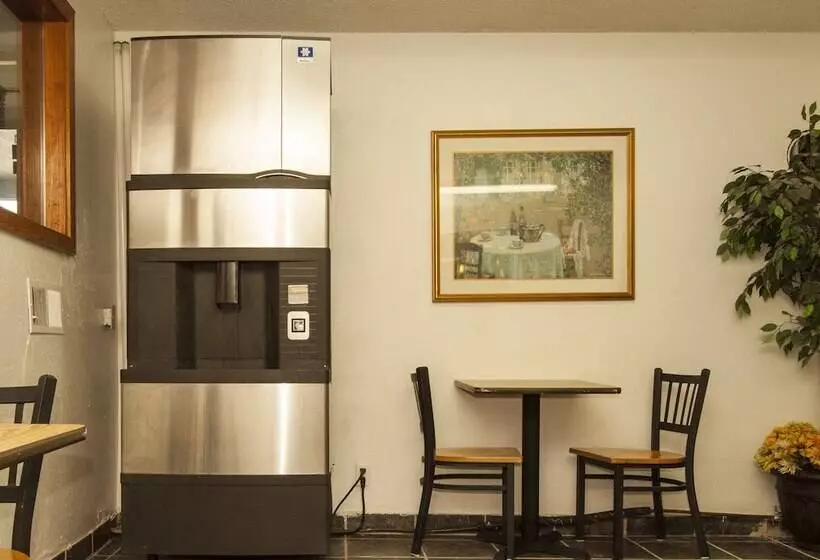 호텔 Oak Grove Inn