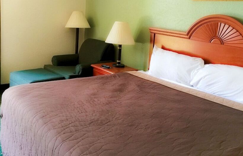 Hotel Stay Inn   Bartow