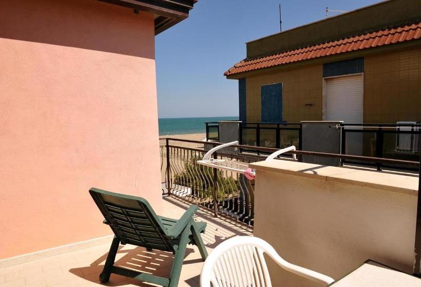 تختخواب و صبحانه La Perla Delle Saline