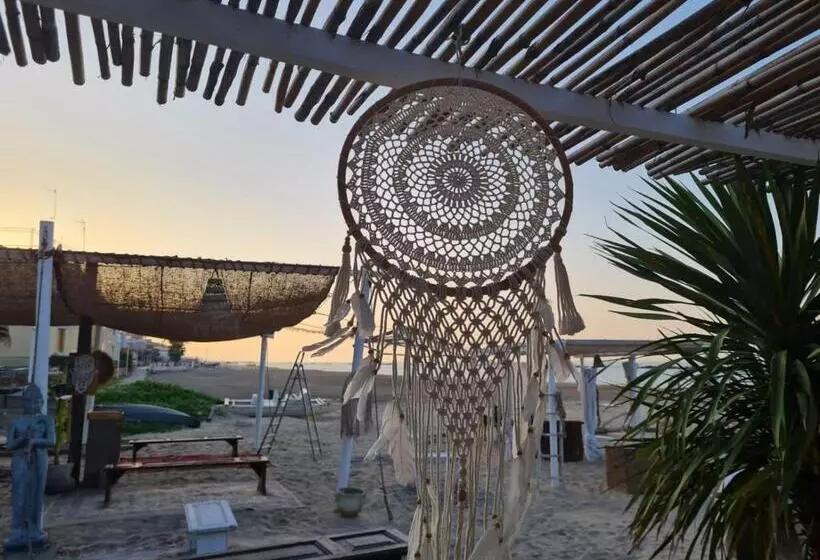 Aamiaismajoitus (B&B) Villa Tropical