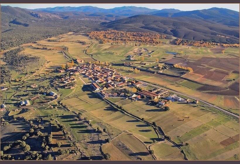 여관 Casa Rural Las Trojes