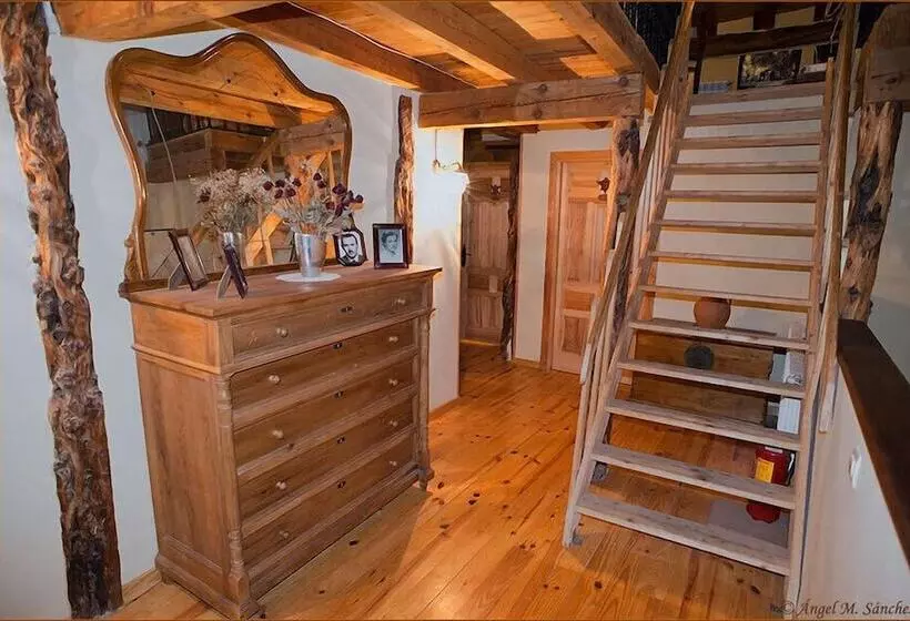 Hostelli Casa Rural Las Trojes